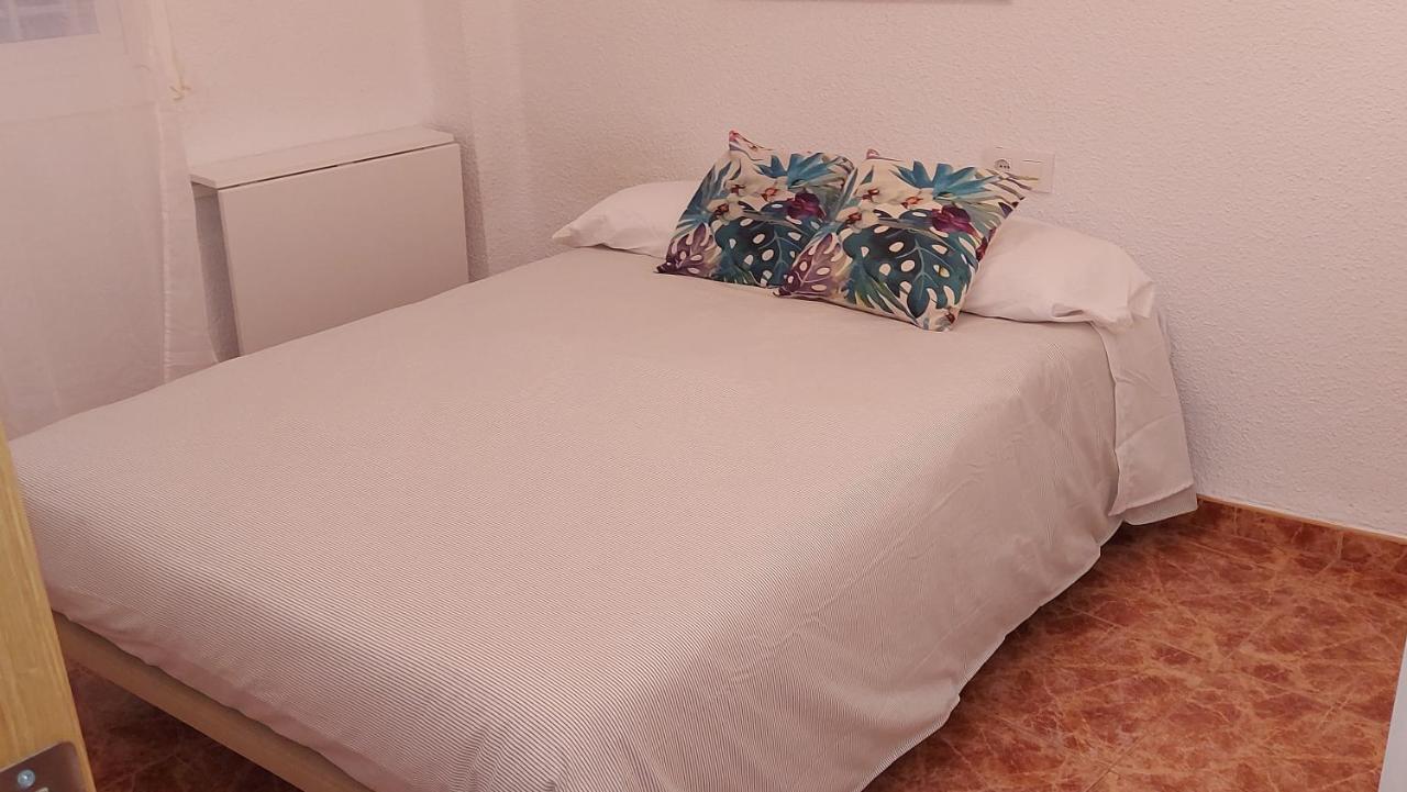 Valencia Centro Andando Y Playa Malvarrosa Tranvia Zewnętrze zdjęcie