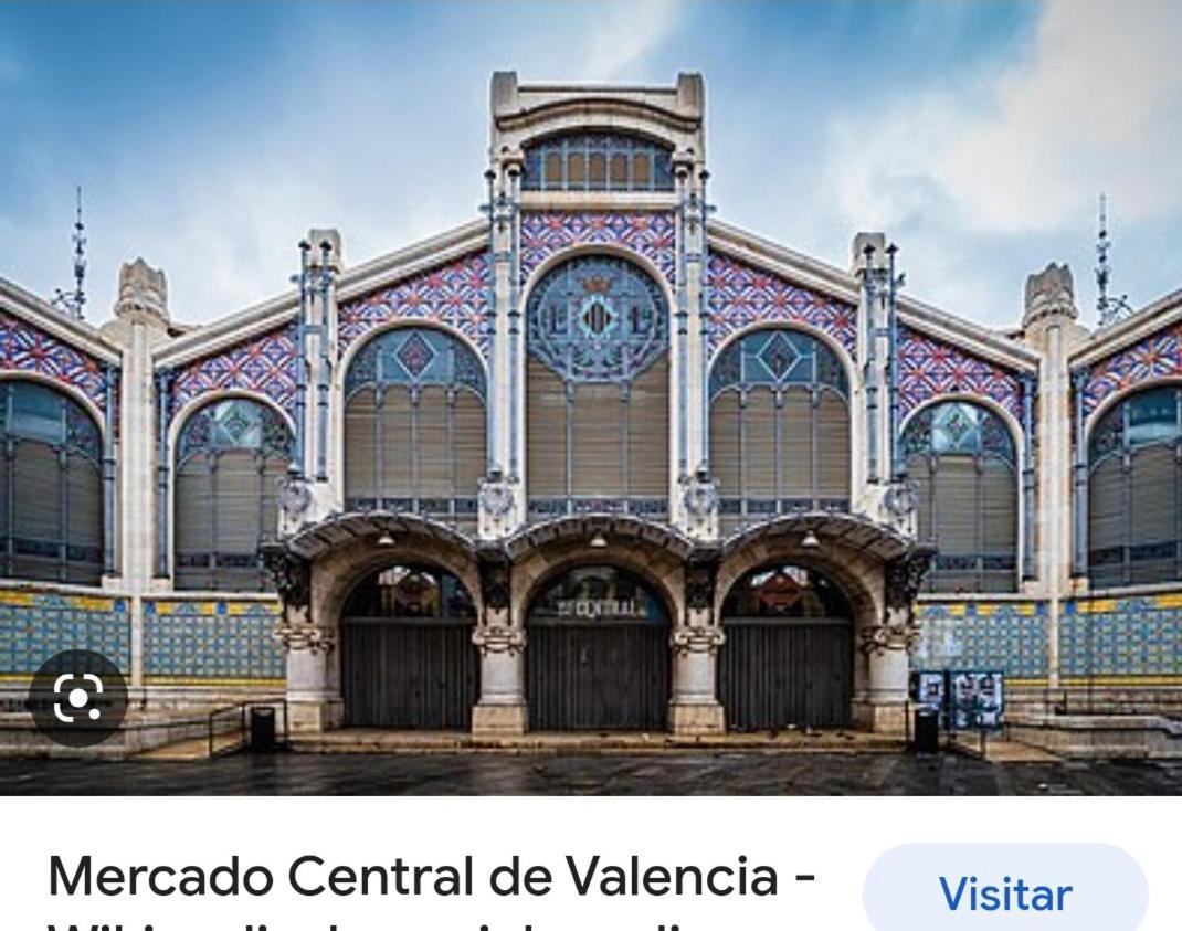 Valencia Centro Andando Y Playa Malvarrosa Tranvia Zewnętrze zdjęcie